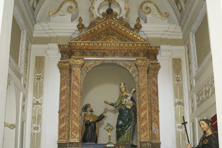 Album relativo a: CHIESA MARIA SS DEL ROSARIO